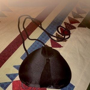 NWOT Heart Shape Black Clutch Snap with Tassels